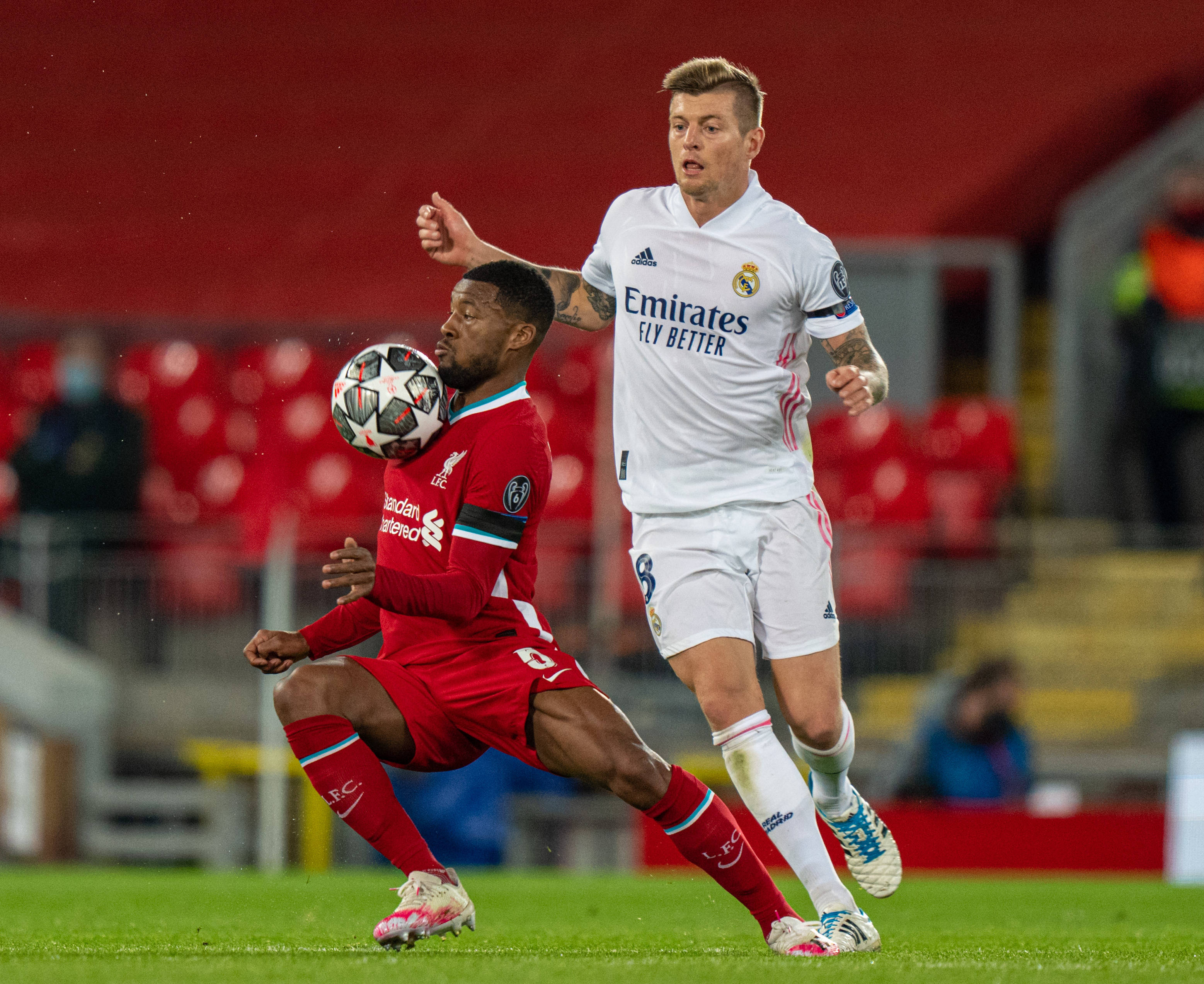 混团世界杯：日乒8-0瑞典，获六连胜，伊藤美诚让对手三局得10分（混团世界杯：日本8-0横扫瑞典，豪取六连胜，伊藤美诚三局仅失10分）