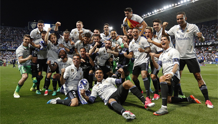 又犯规了！第二节刚上来杨瀚森补防科沃德又被裁判吹打手&已经3犯（次节开局杨瀚森补防科沃德再被吹打手，个人犯规已3次）