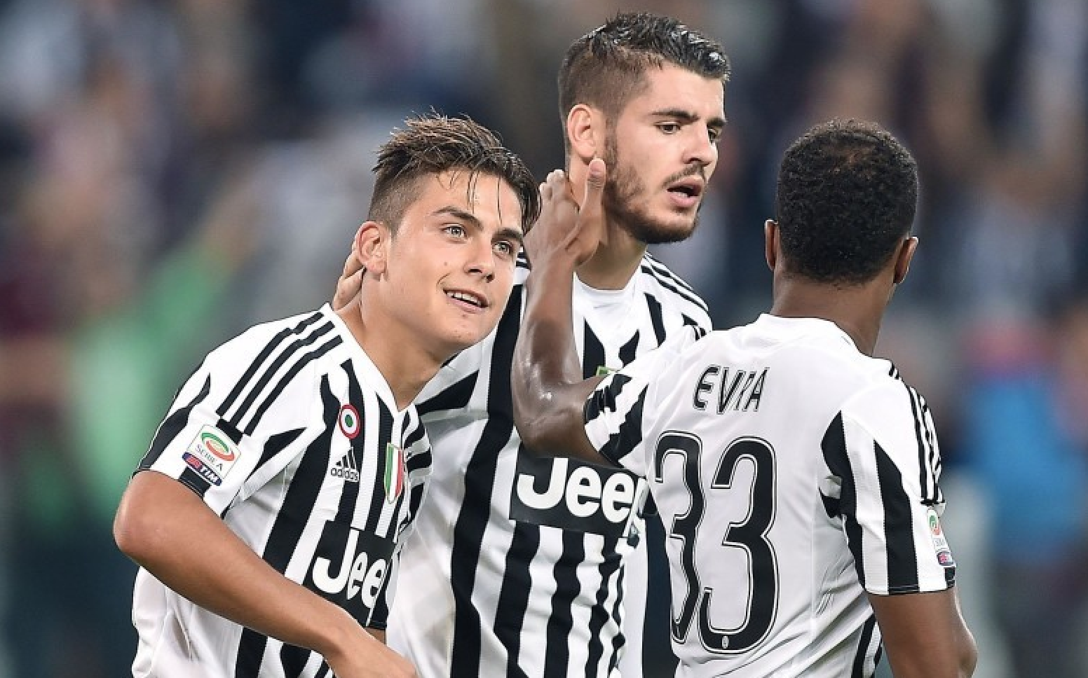 巴萨vs阿拉维斯：莱万、亚马尔、拉菲尼亚首发，贝尔纳尔出战（巴萨战阿拉维斯：莱万、亚马尔、拉菲尼亚先发，贝尔纳尔登场）